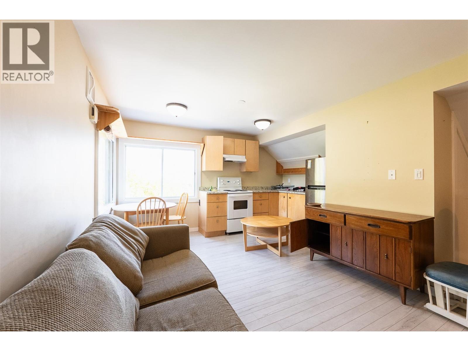 320 Chatham Street, Nelson, British Columbia