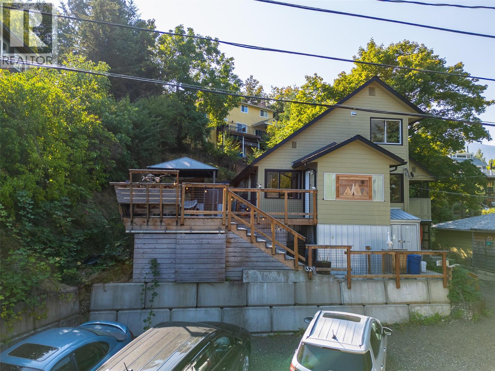 320 Chatham Street, Nelson, British Columbia