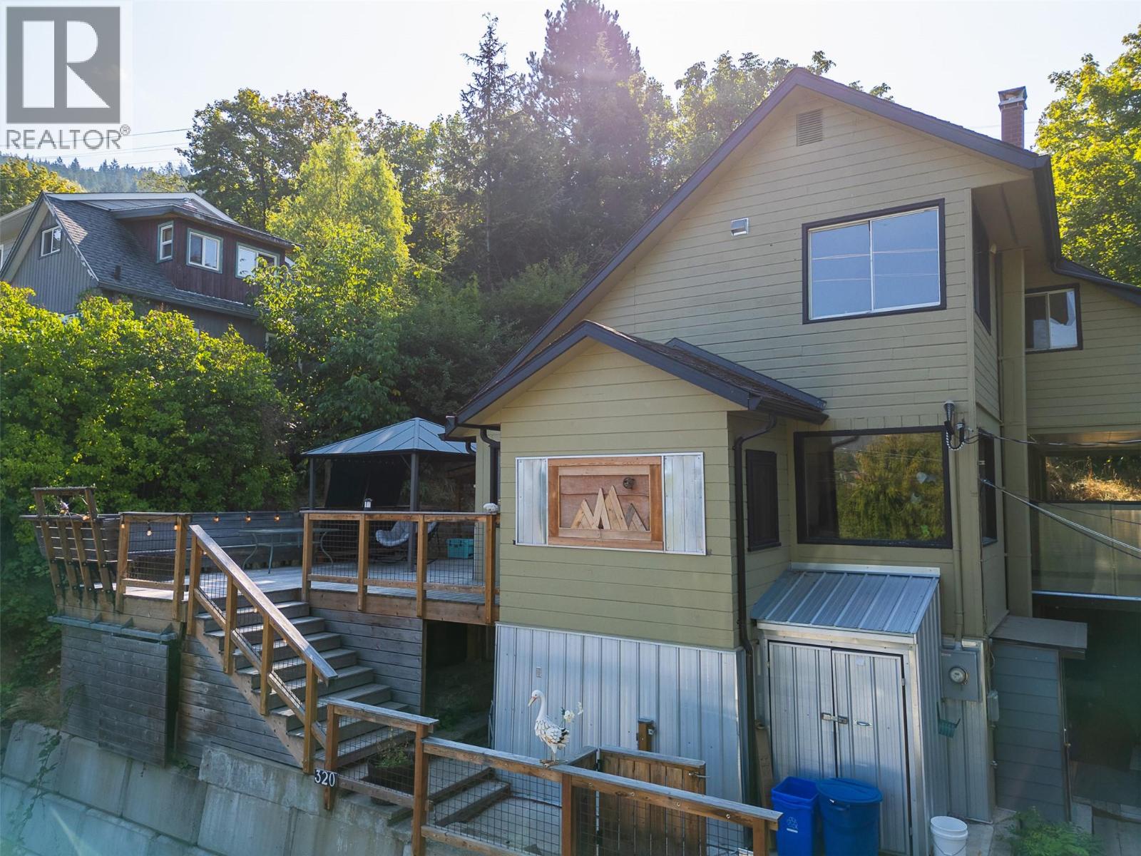 320 Chatham Street, Nelson, British Columbia