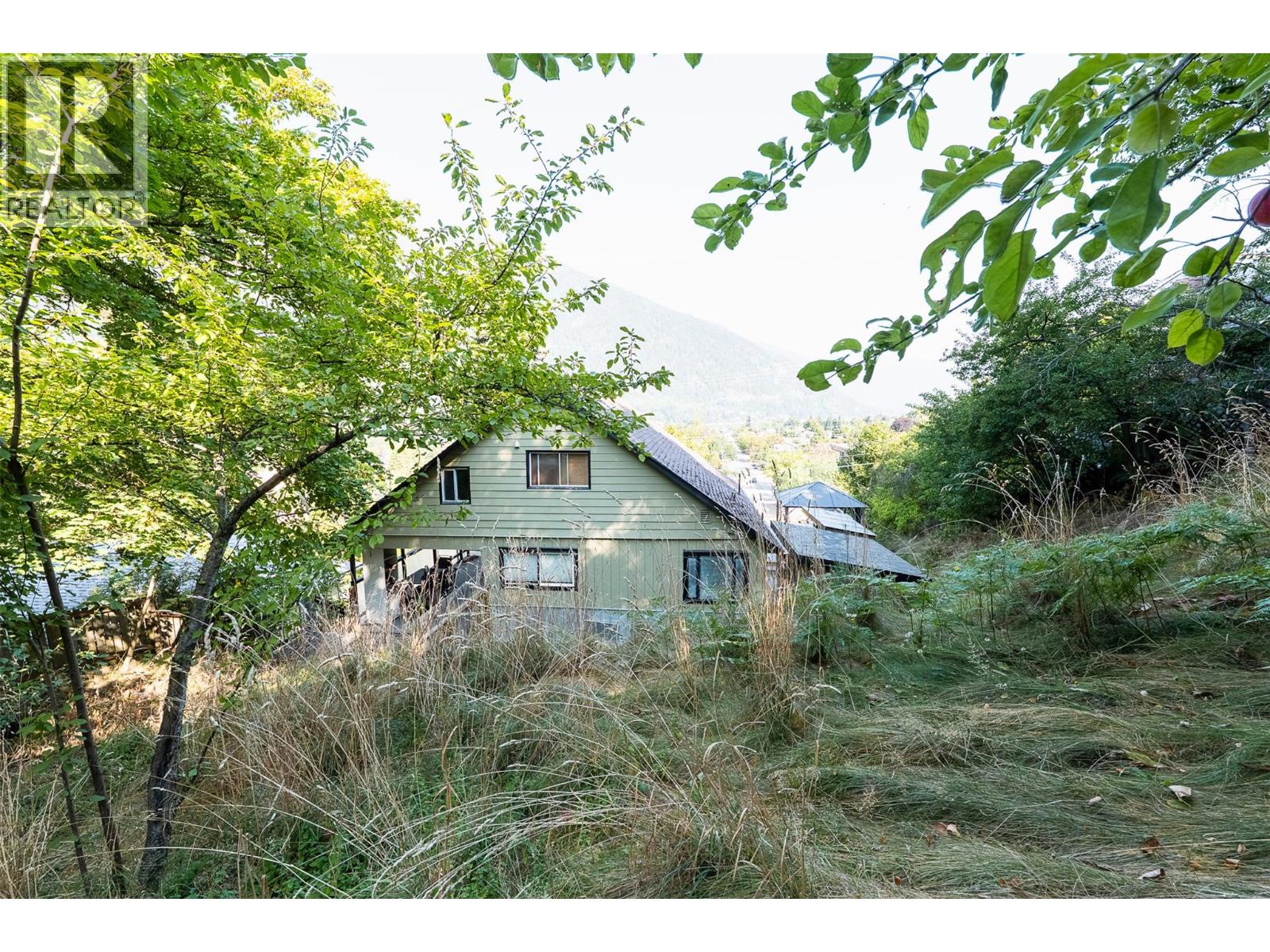 320 Chatham Street, Nelson, British Columbia