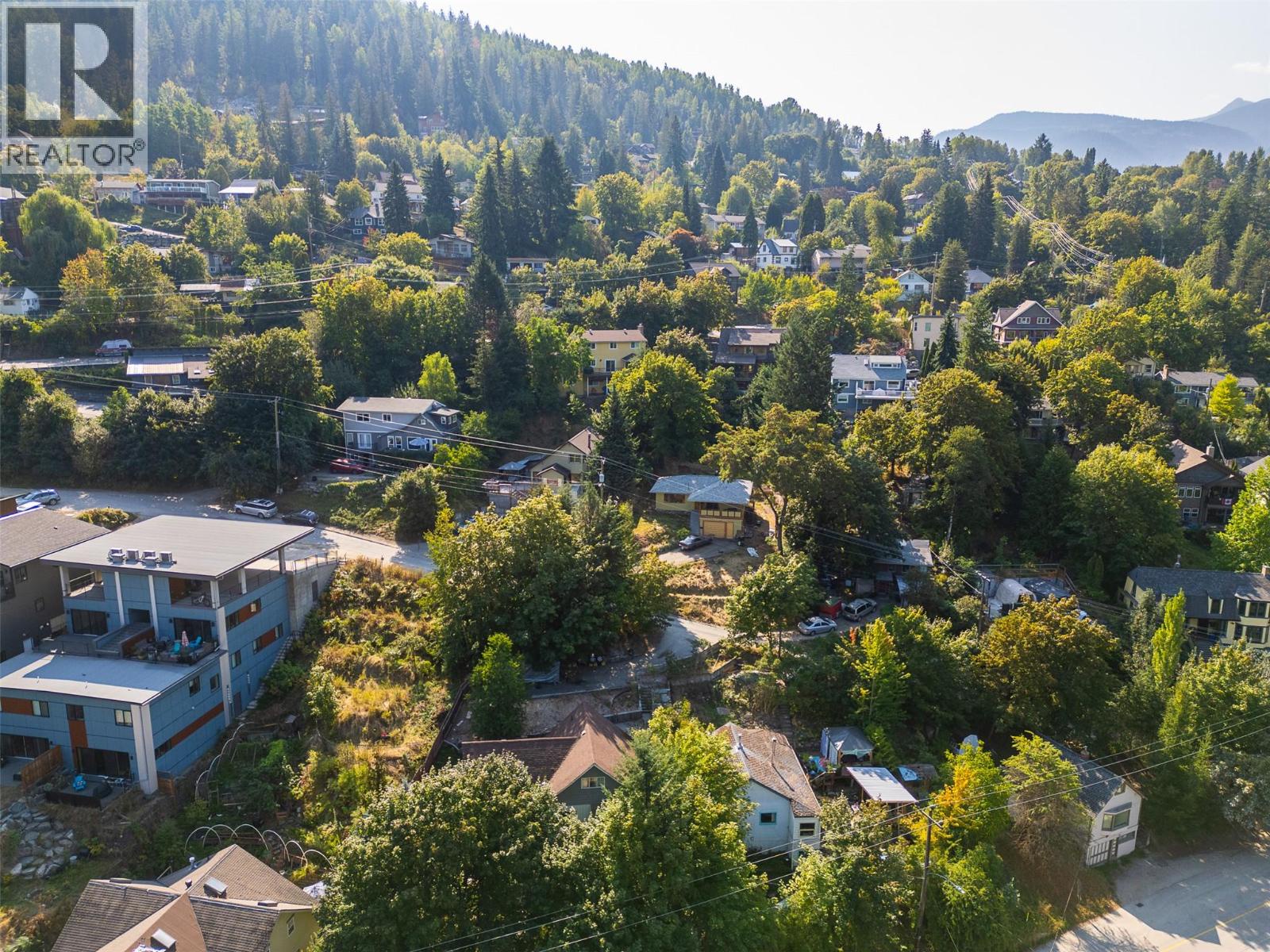 320 Chatham Street, Nelson, British Columbia