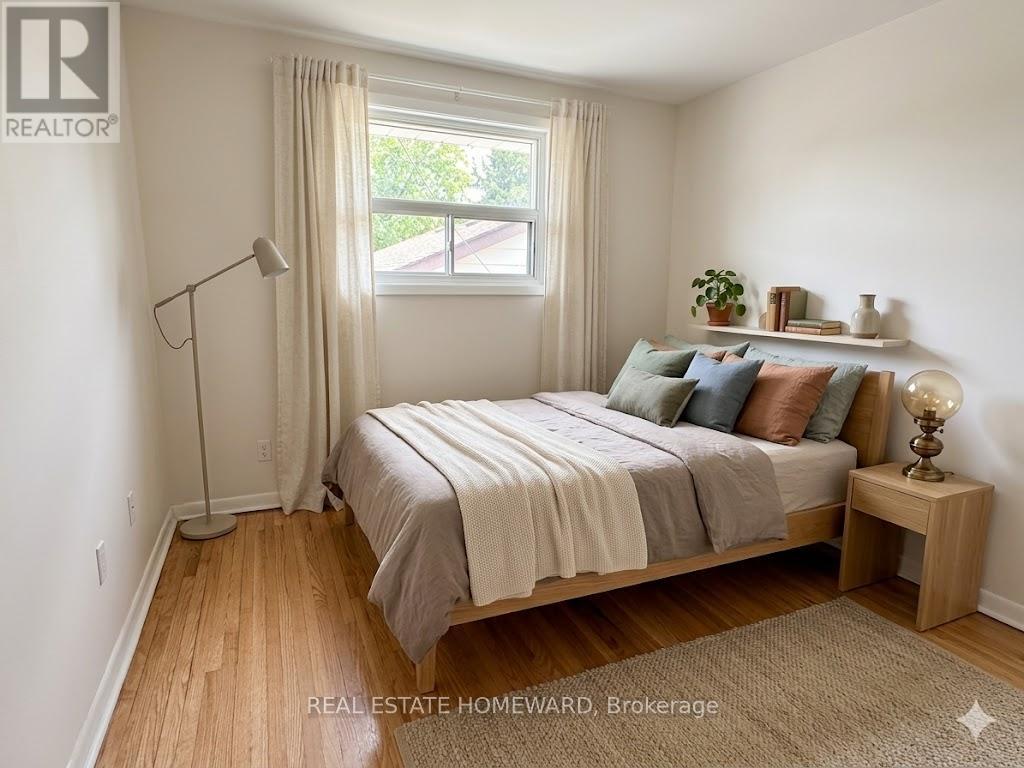 7 Dunlop Avenue, Toronto (clairlea-birchmount), Ontario