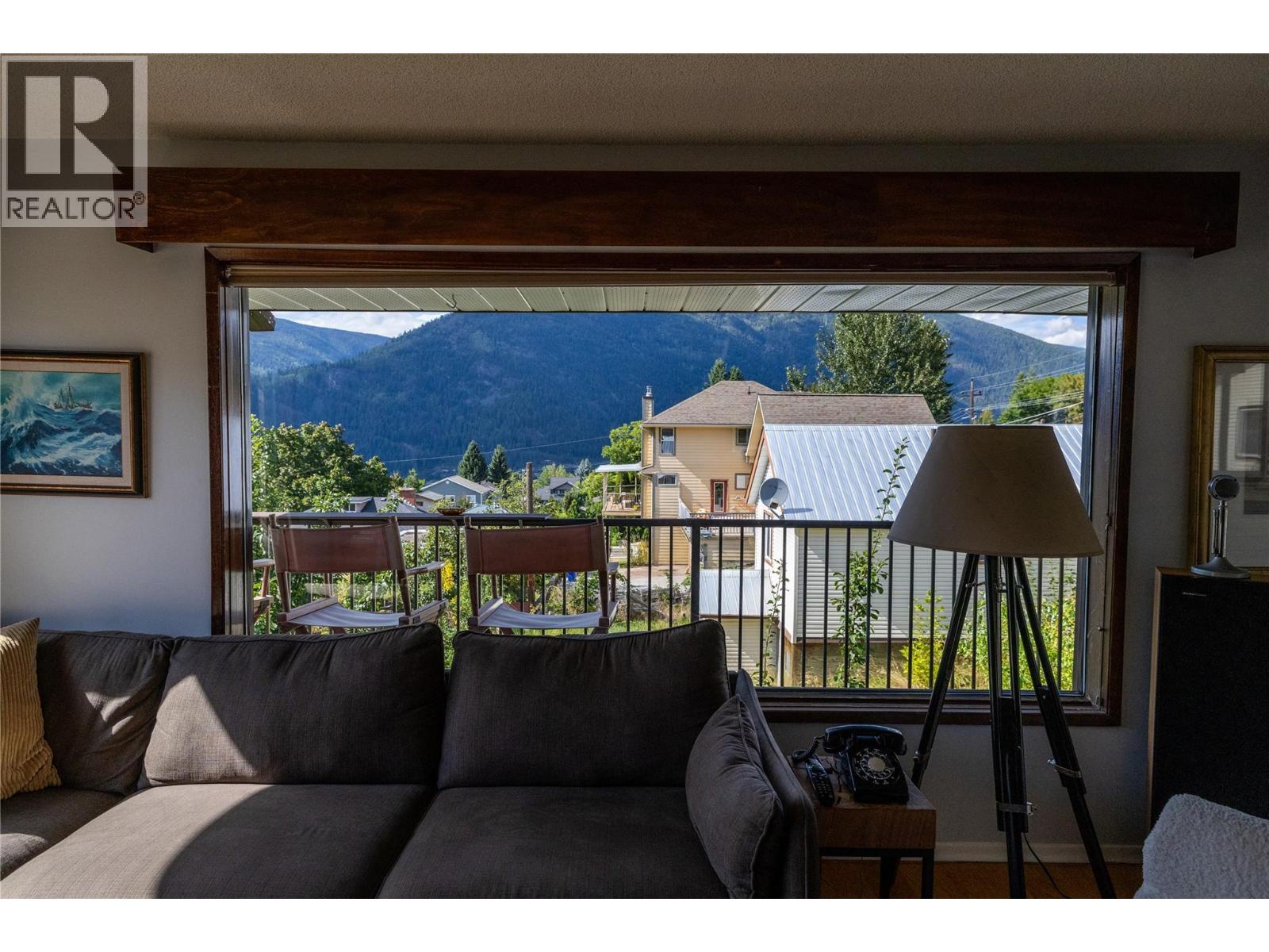 1324 Cedar Street, Nelson, British Columbia