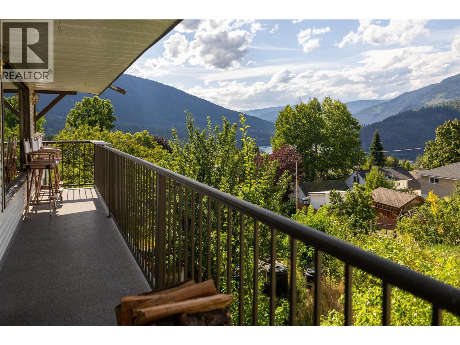 1324 Cedar Street, Nelson, British Columbia