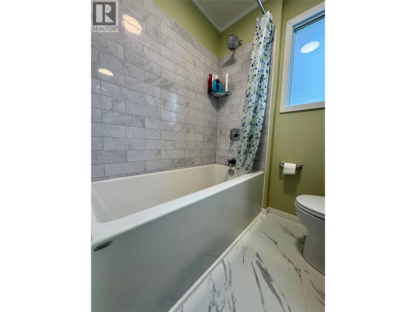 1324 Cedar Street, Nelson, British Columbia