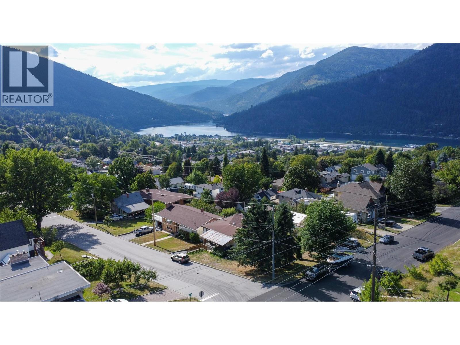 1324 Cedar Street, Nelson, British Columbia