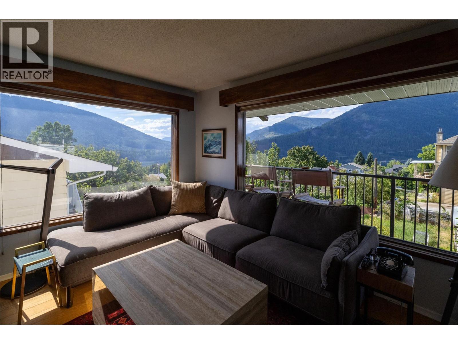 1324 Cedar Street, Nelson, British Columbia