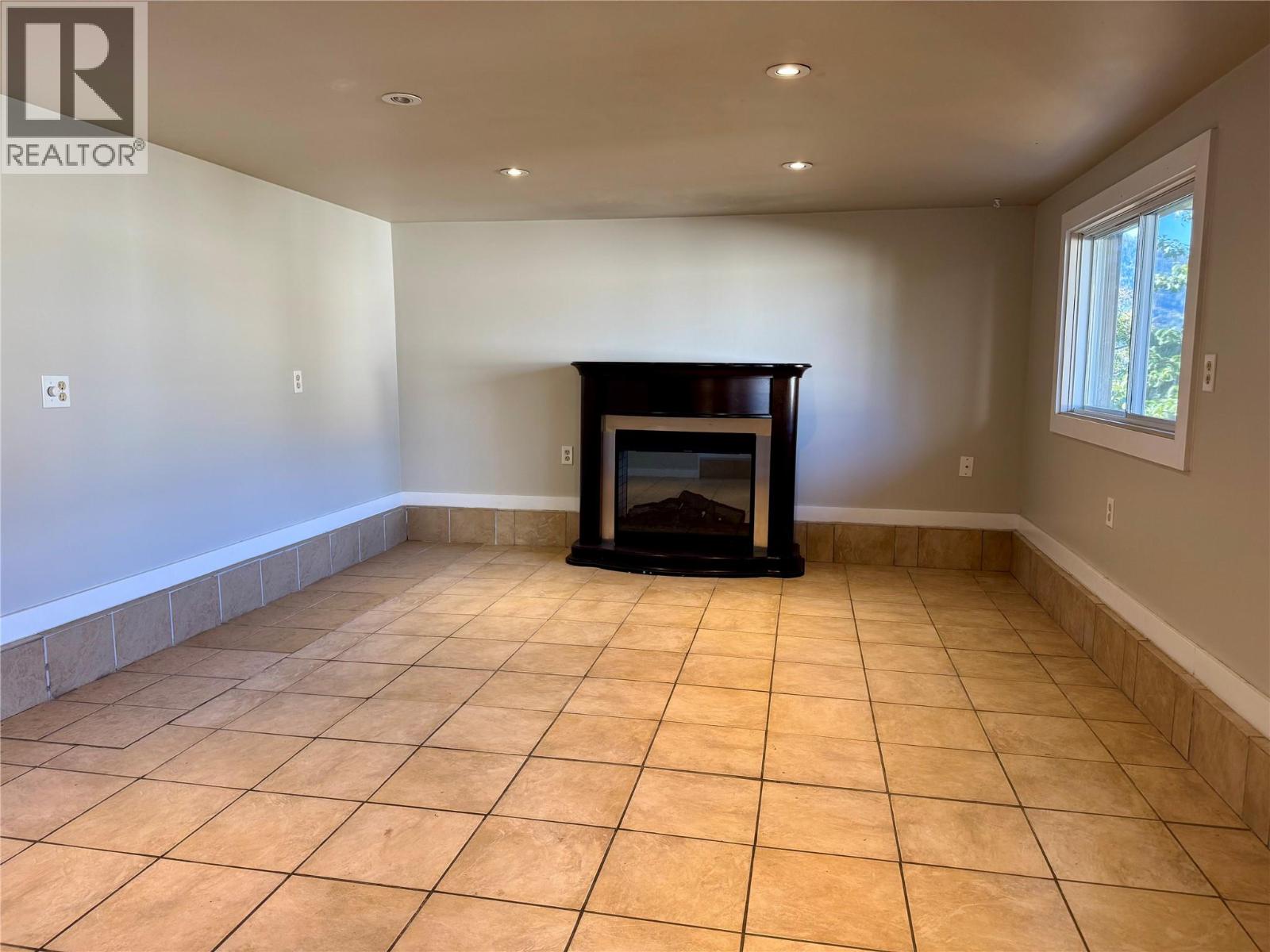 1324 Cedar Street, Nelson, British Columbia