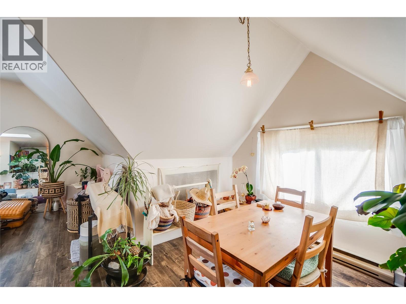 414 Falls Street, Nelson, British Columbia