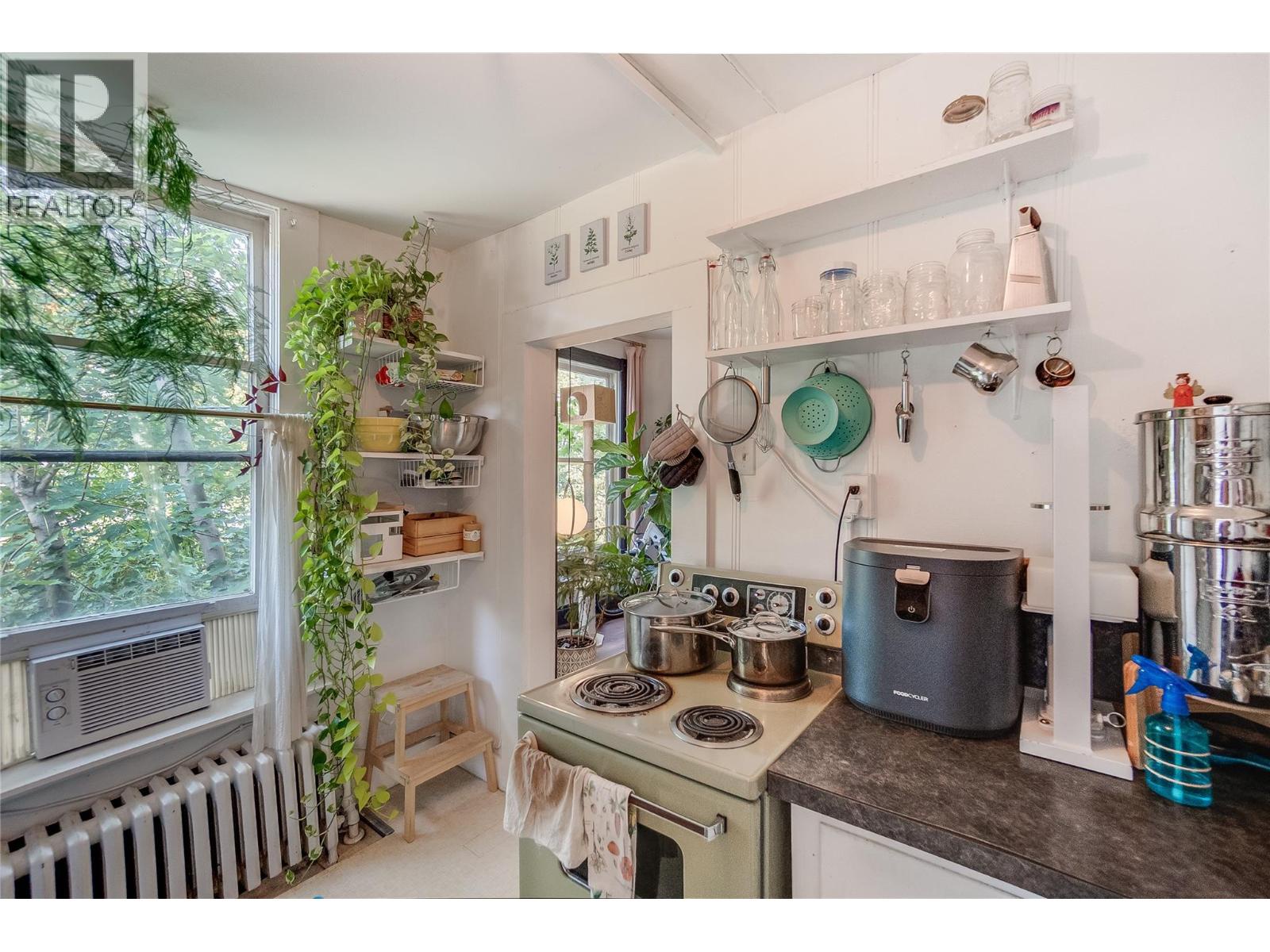 414 Falls Street, Nelson, British Columbia