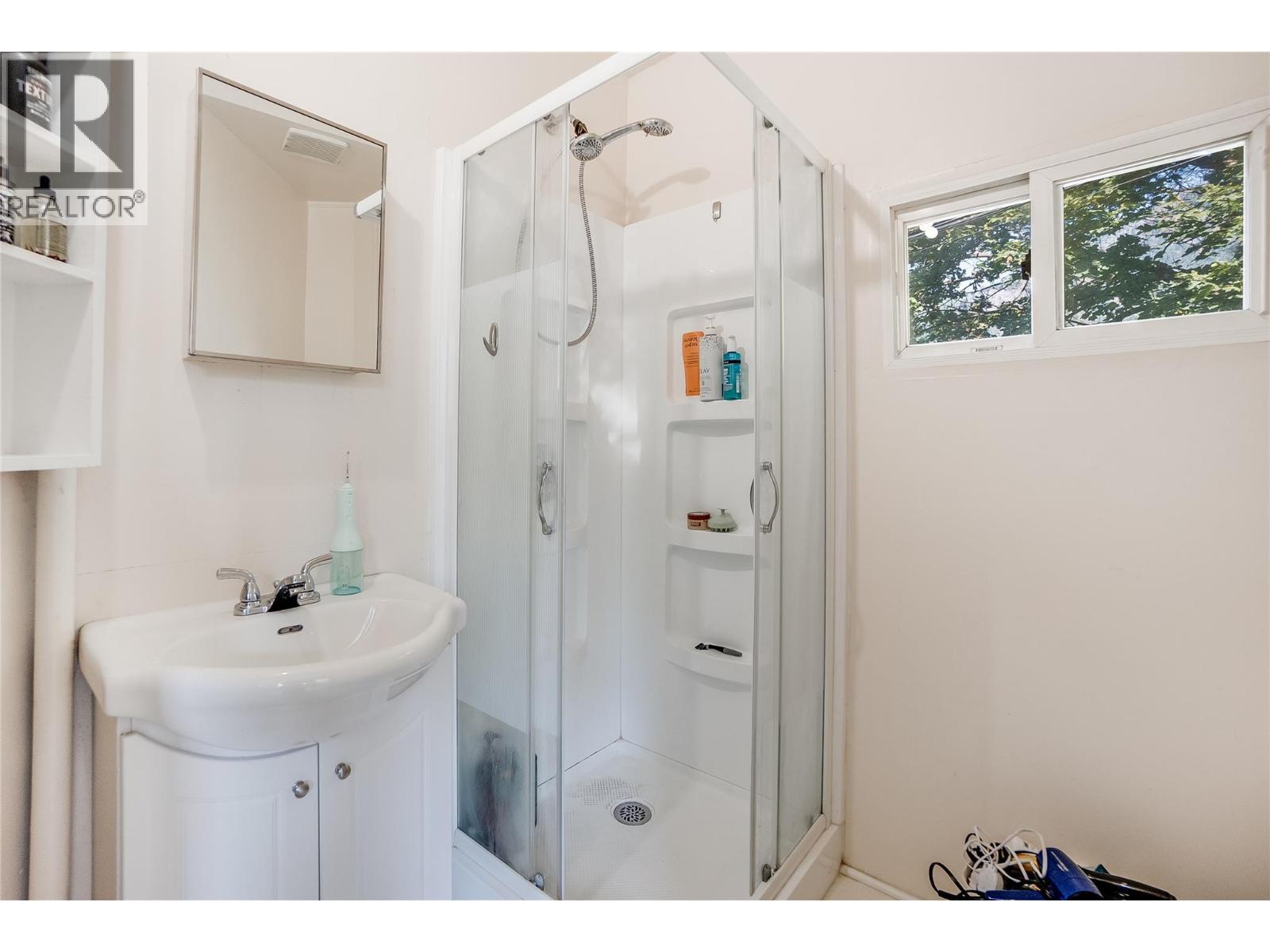 414 Falls Street, Nelson, British Columbia