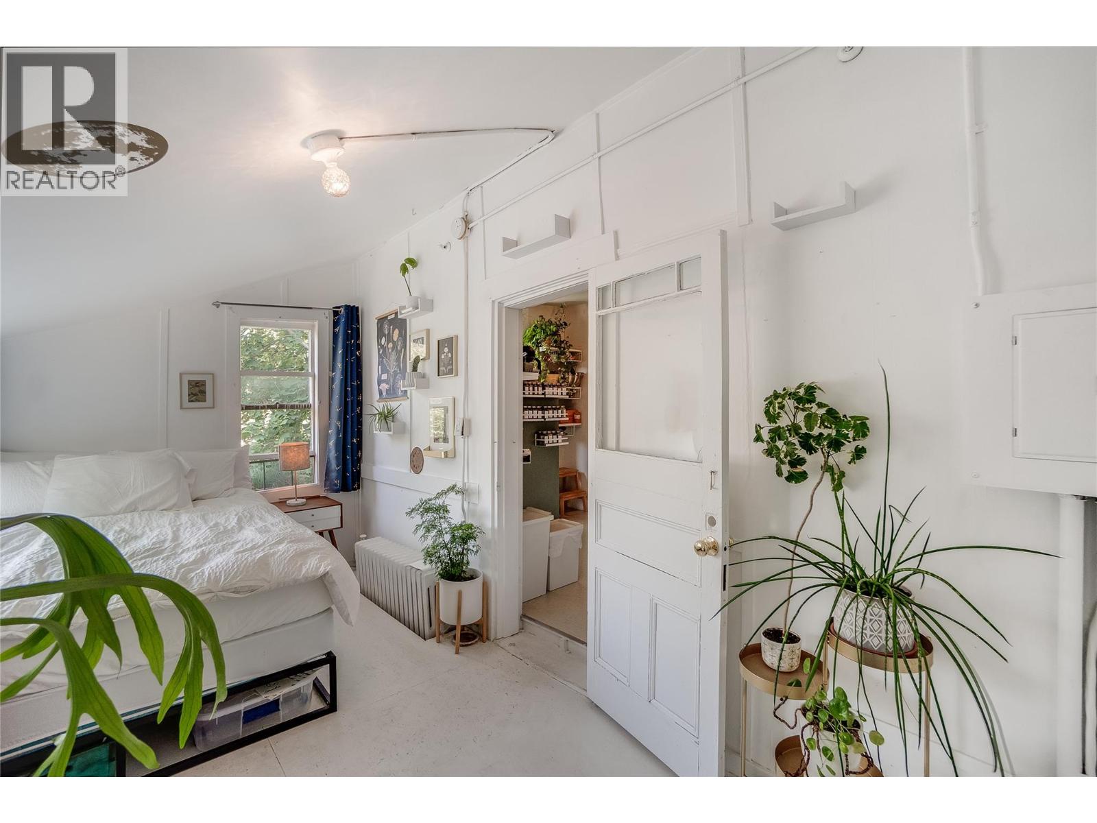 414 Falls Street, Nelson, British Columbia