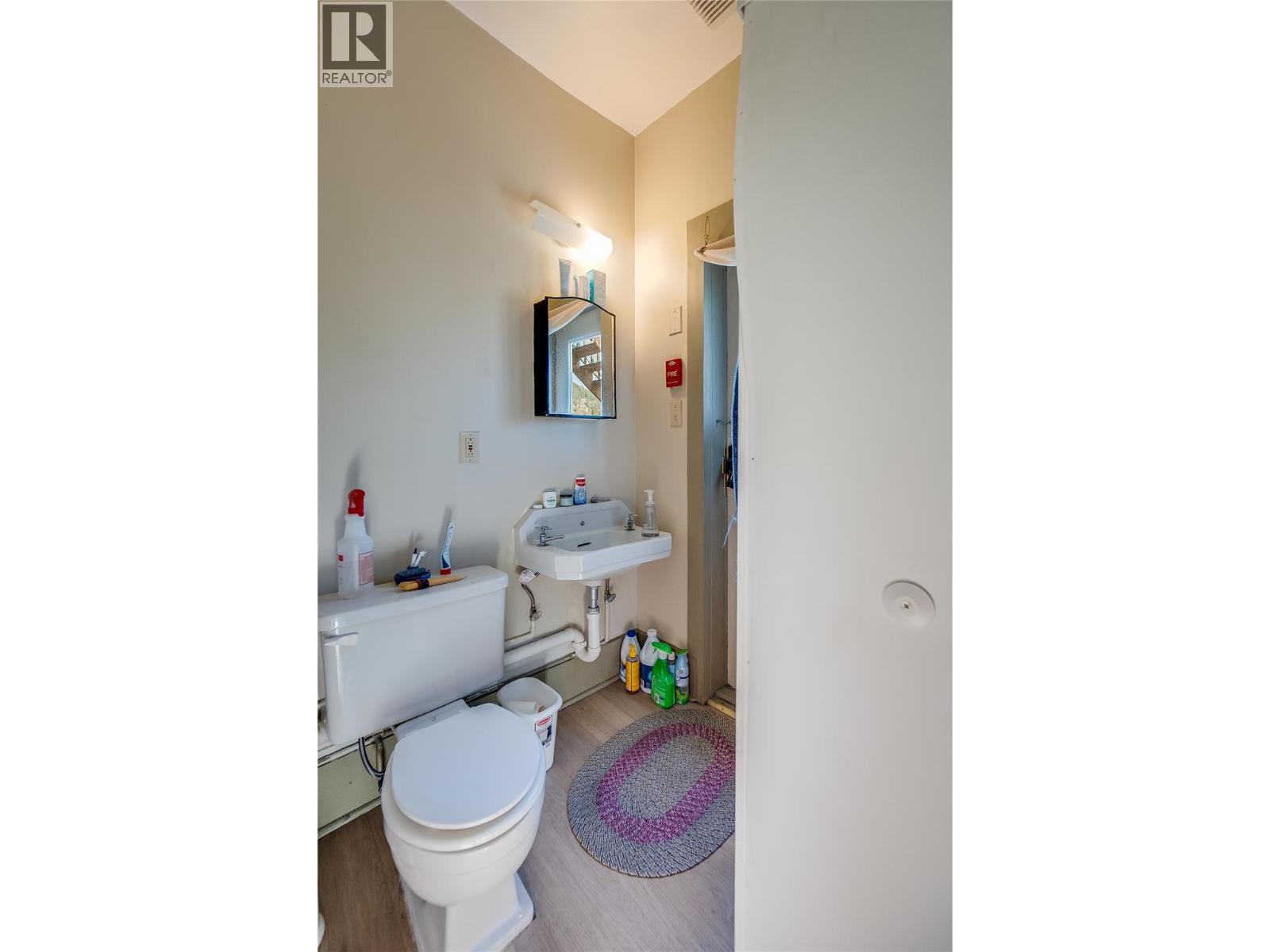 414 Falls Street, Nelson, British Columbia