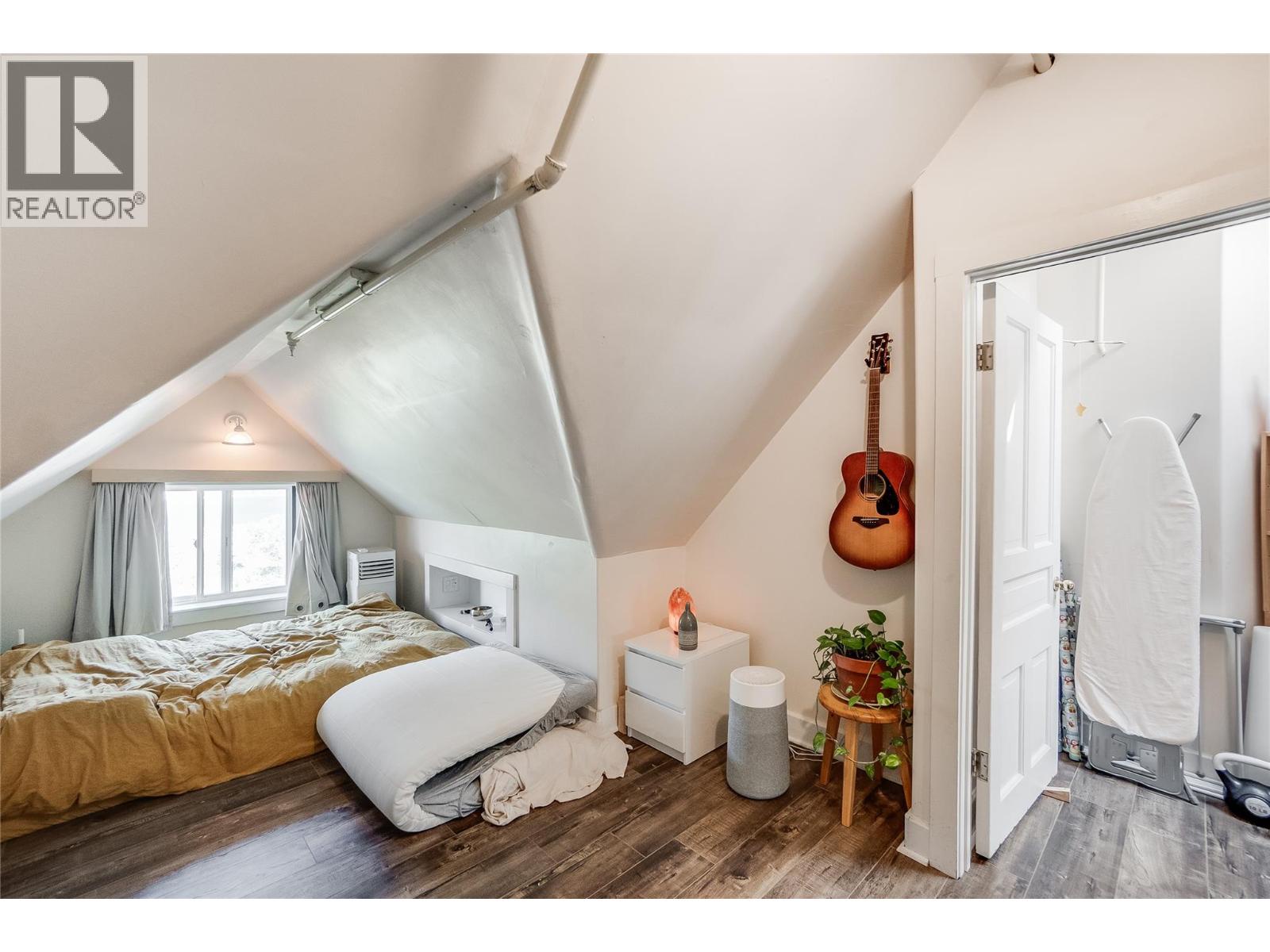 414 Falls Street, Nelson, British Columbia