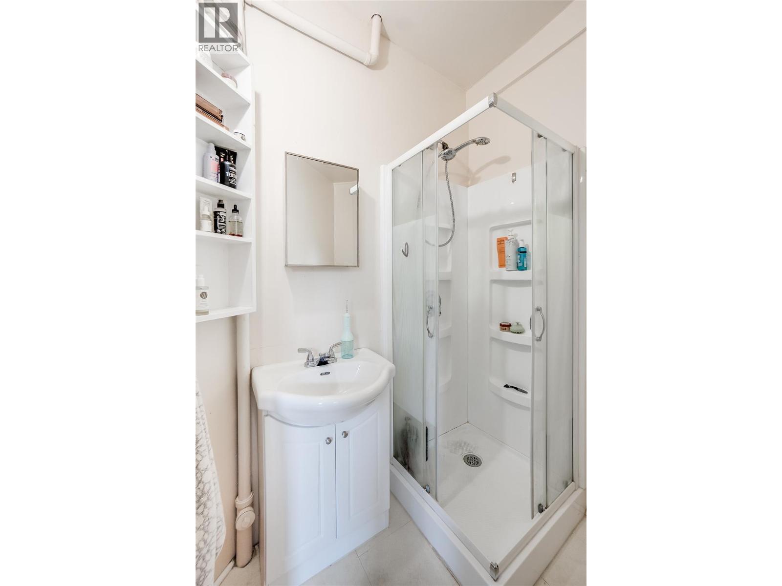 414 Falls Street, Nelson, British Columbia