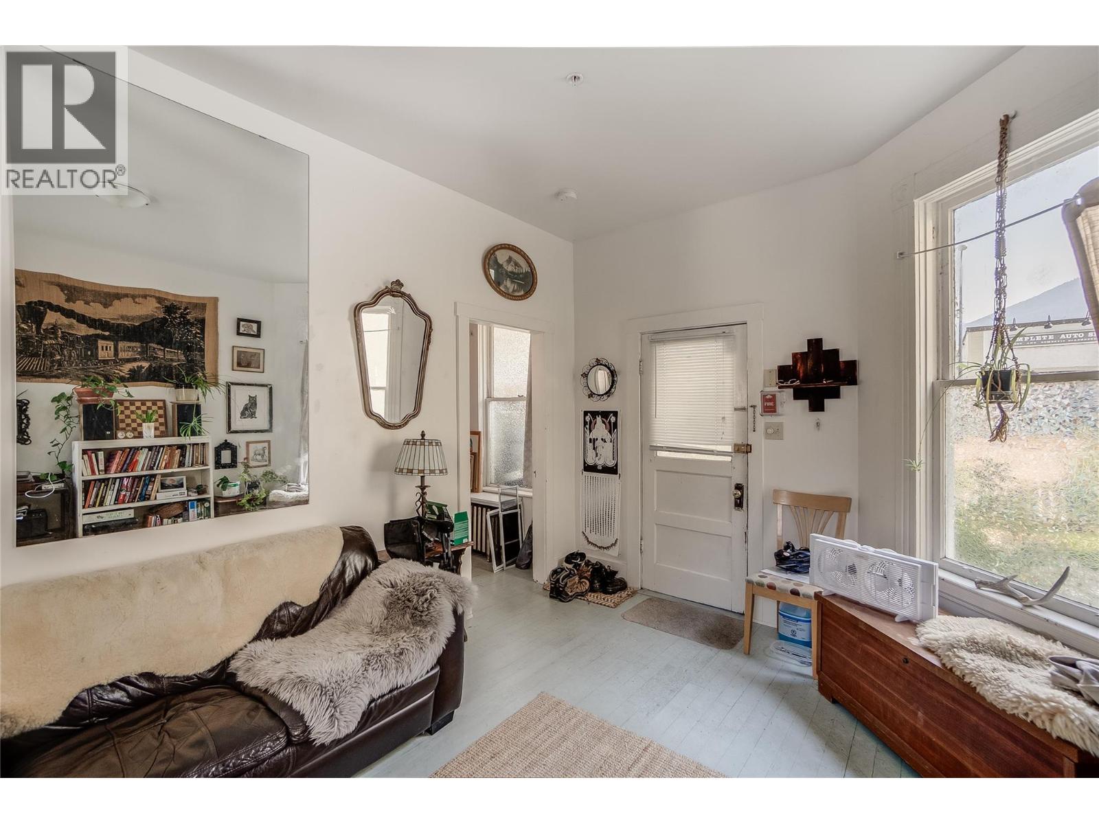 414 Falls Street, Nelson, British Columbia