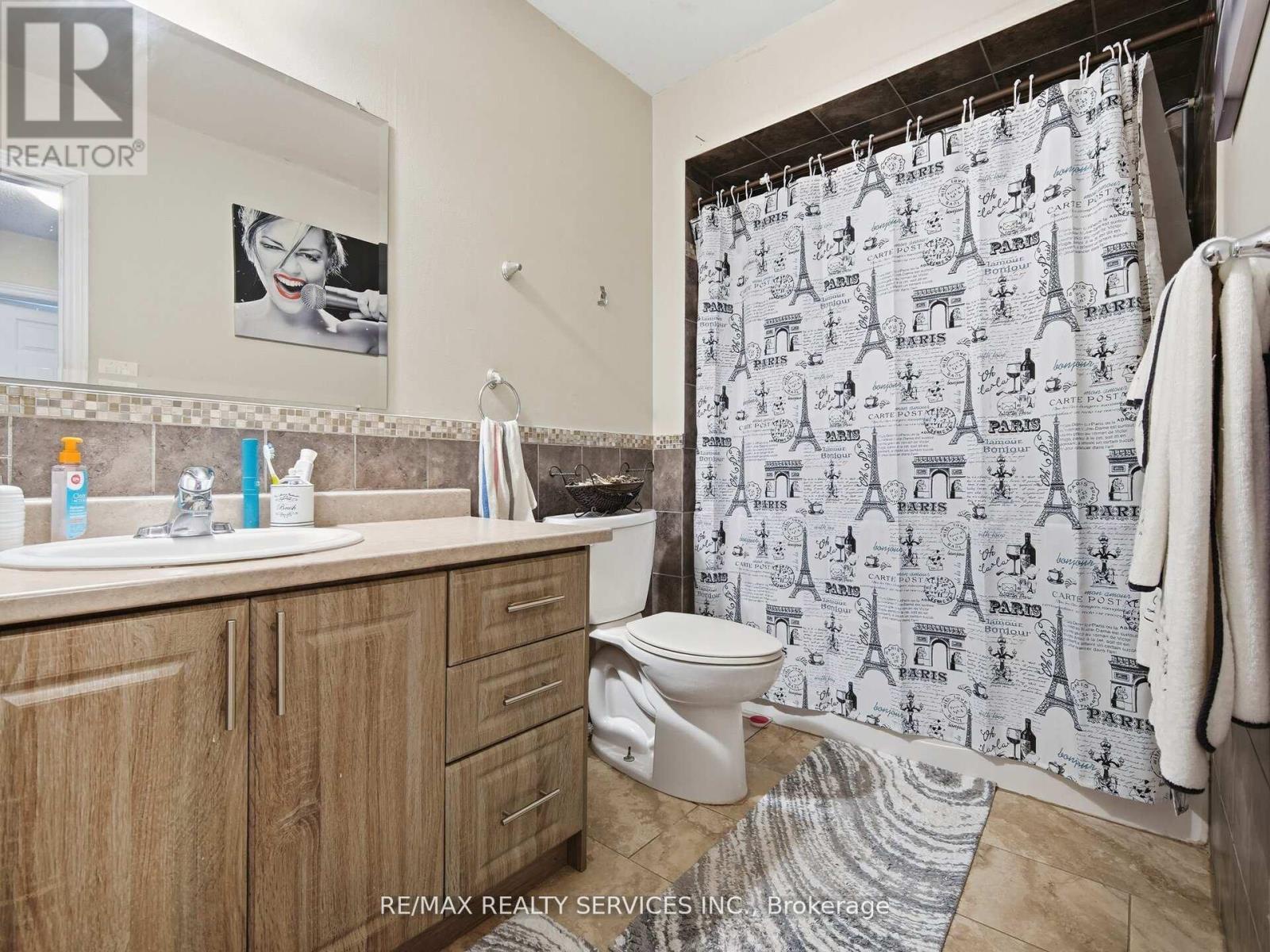 8 Deerpark Crescent, Brampton (brampton West), Ontario