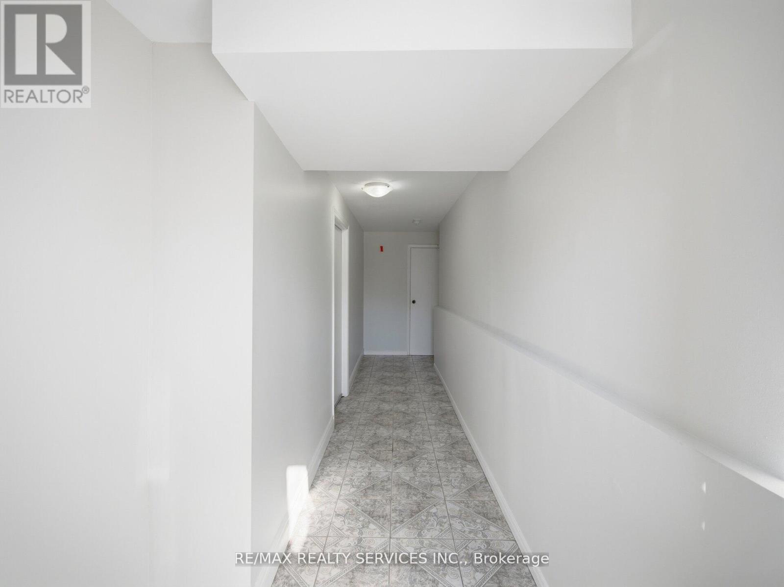 8 Deerpark Crescent, Brampton (brampton West), Ontario