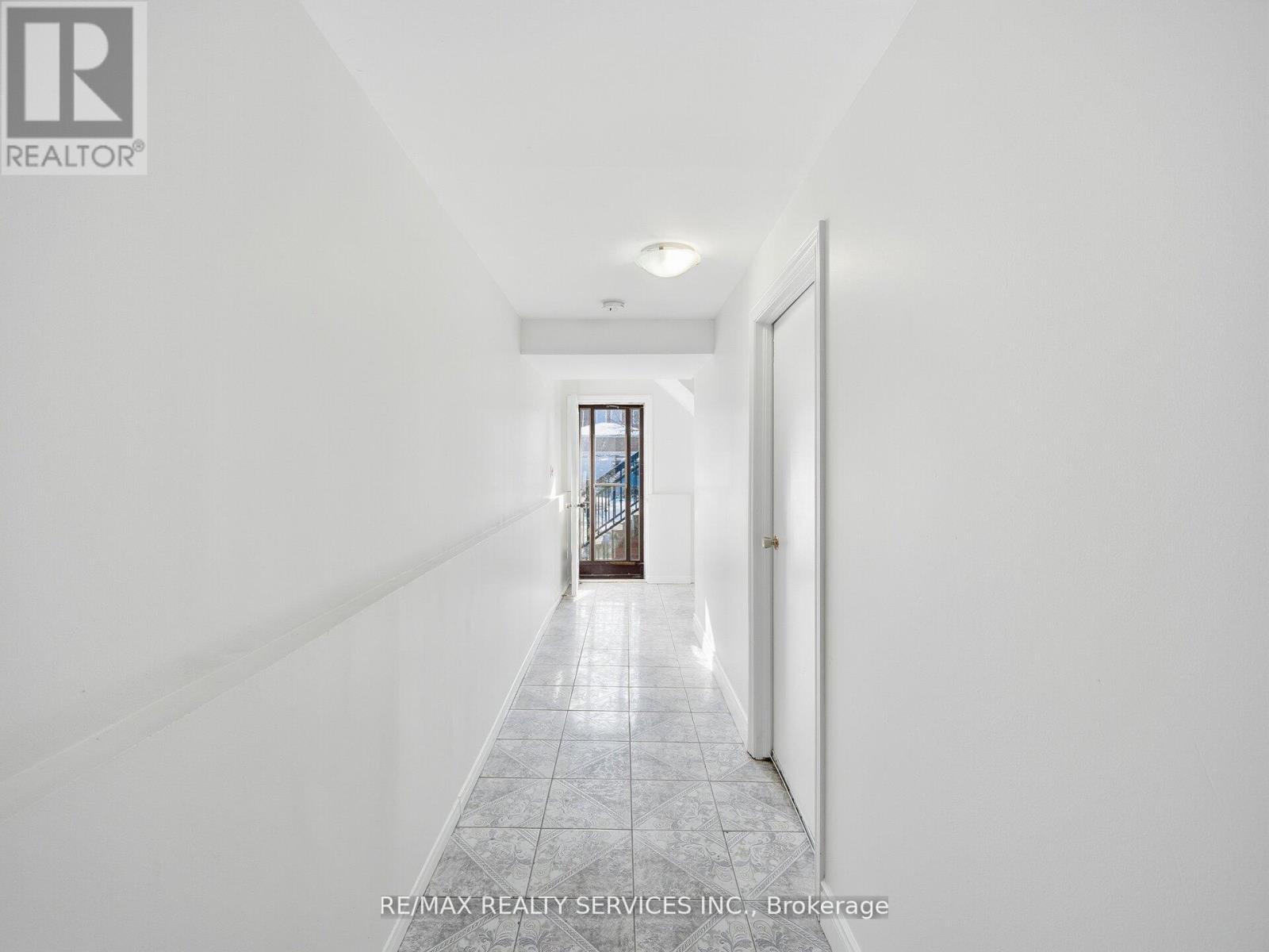 8 Deerpark Crescent, Brampton (brampton West), Ontario