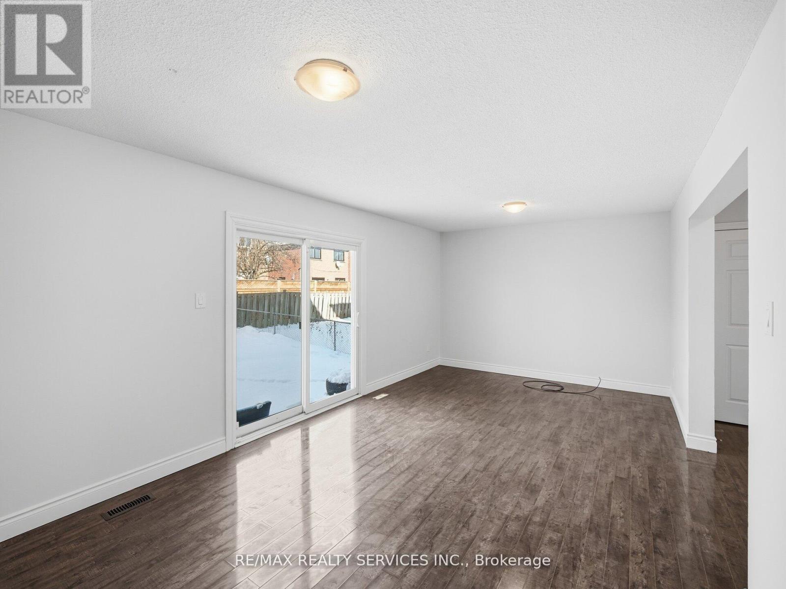 8 Deerpark Crescent, Brampton (brampton West), Ontario