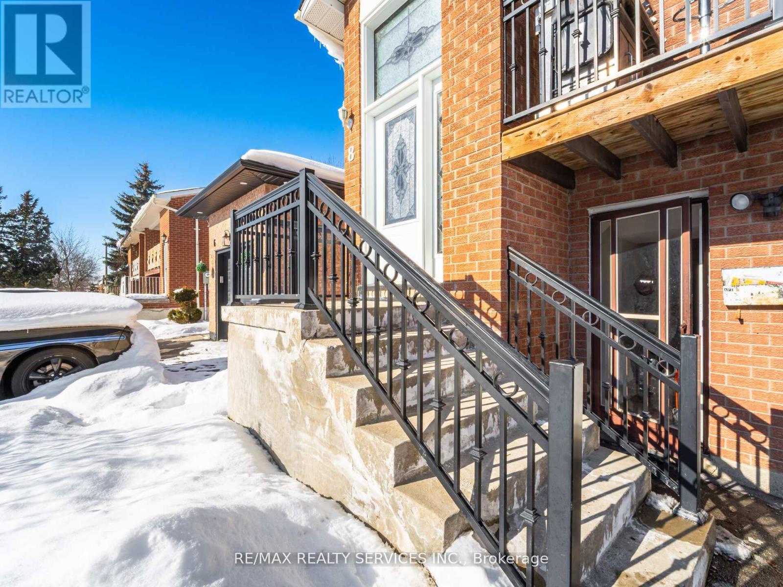 8 Deerpark Crescent, Brampton (brampton West), Ontario