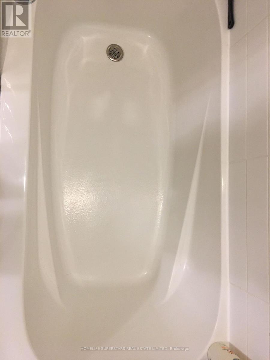 305 - 10 Willison Square N, Toronto (kensington-chinatown), Ontario