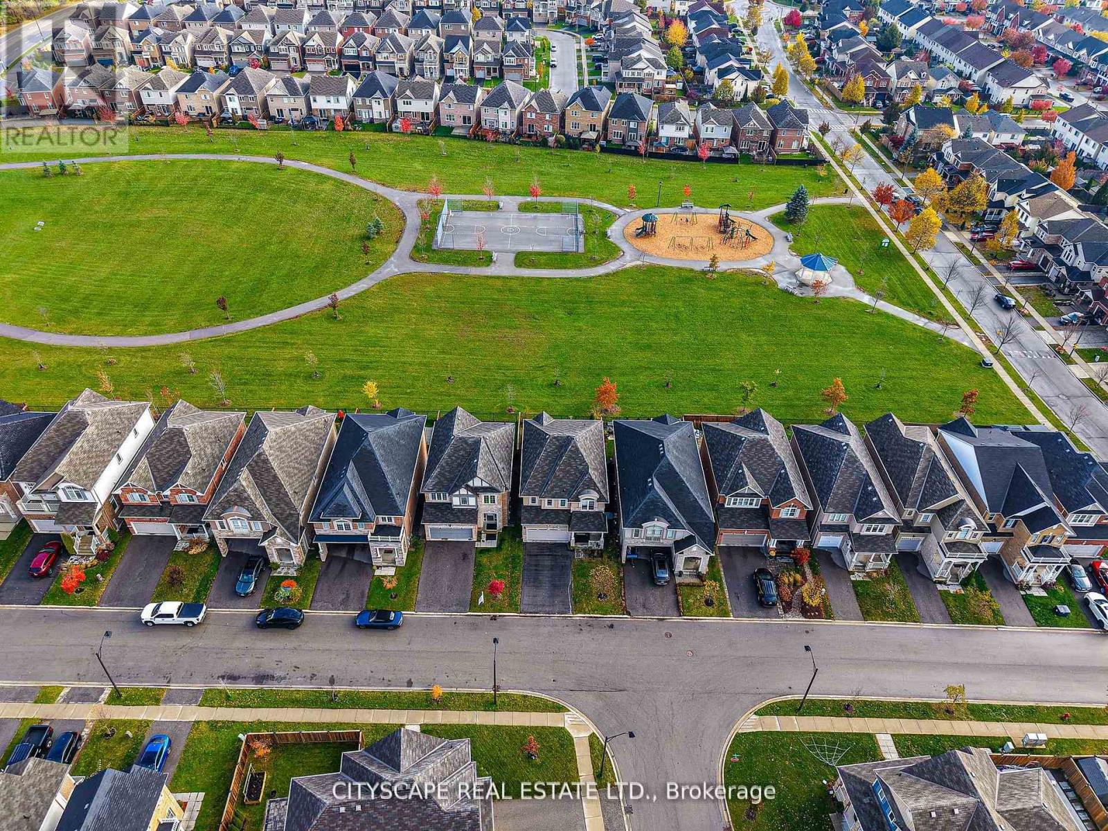 28 Celano Drive, Hamilton (waterdown), Ontario