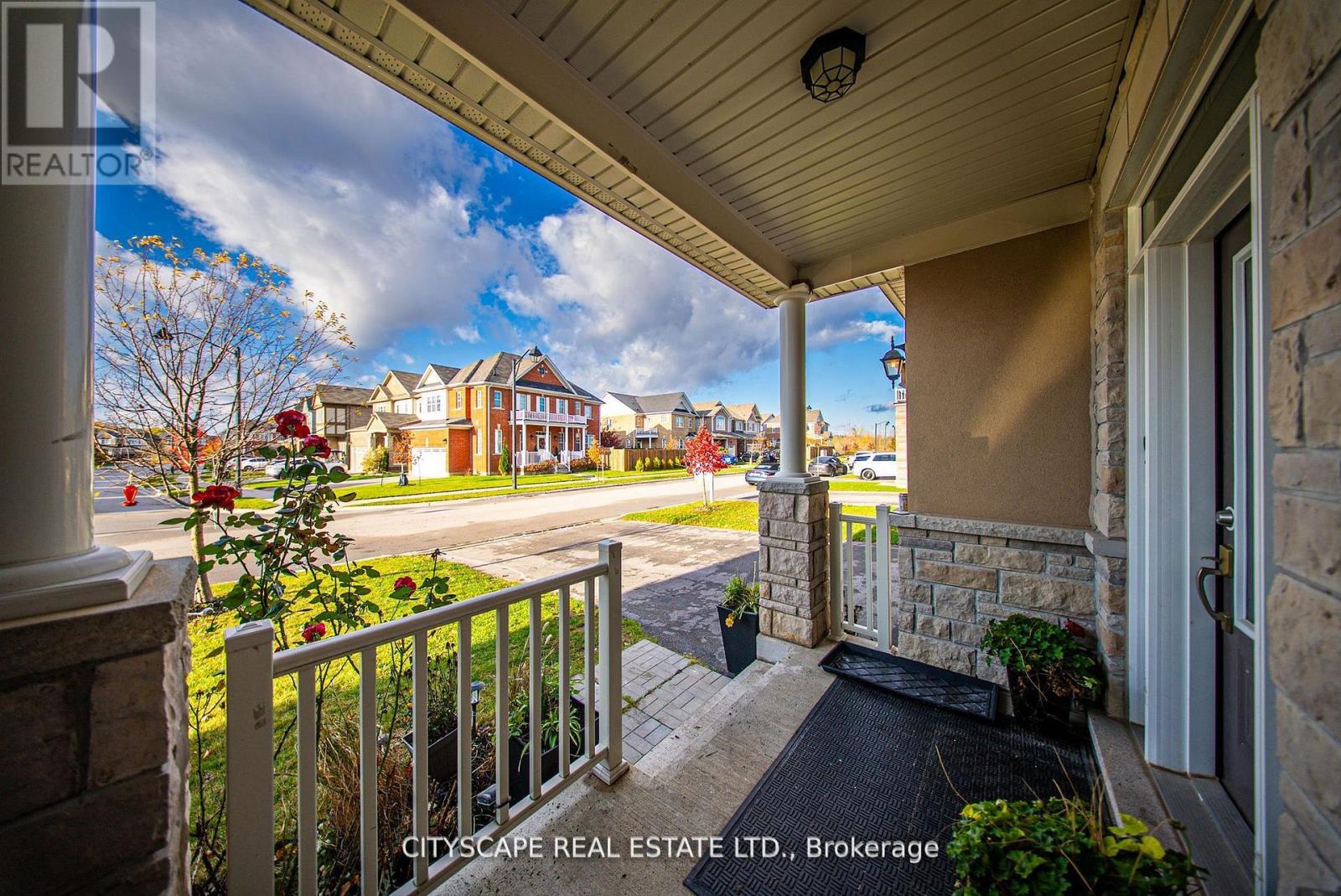 28 Celano Drive, Hamilton (waterdown), Ontario