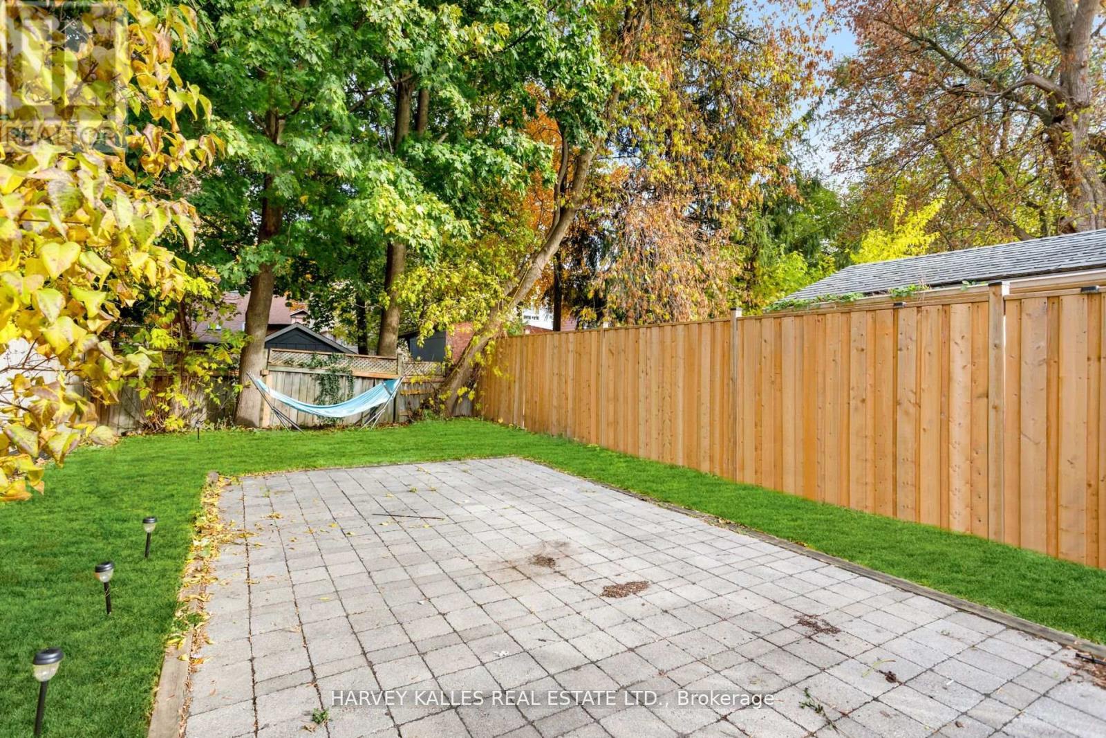 139 King Edward Avenue, Toronto (woodbine-lumsden), Ontario