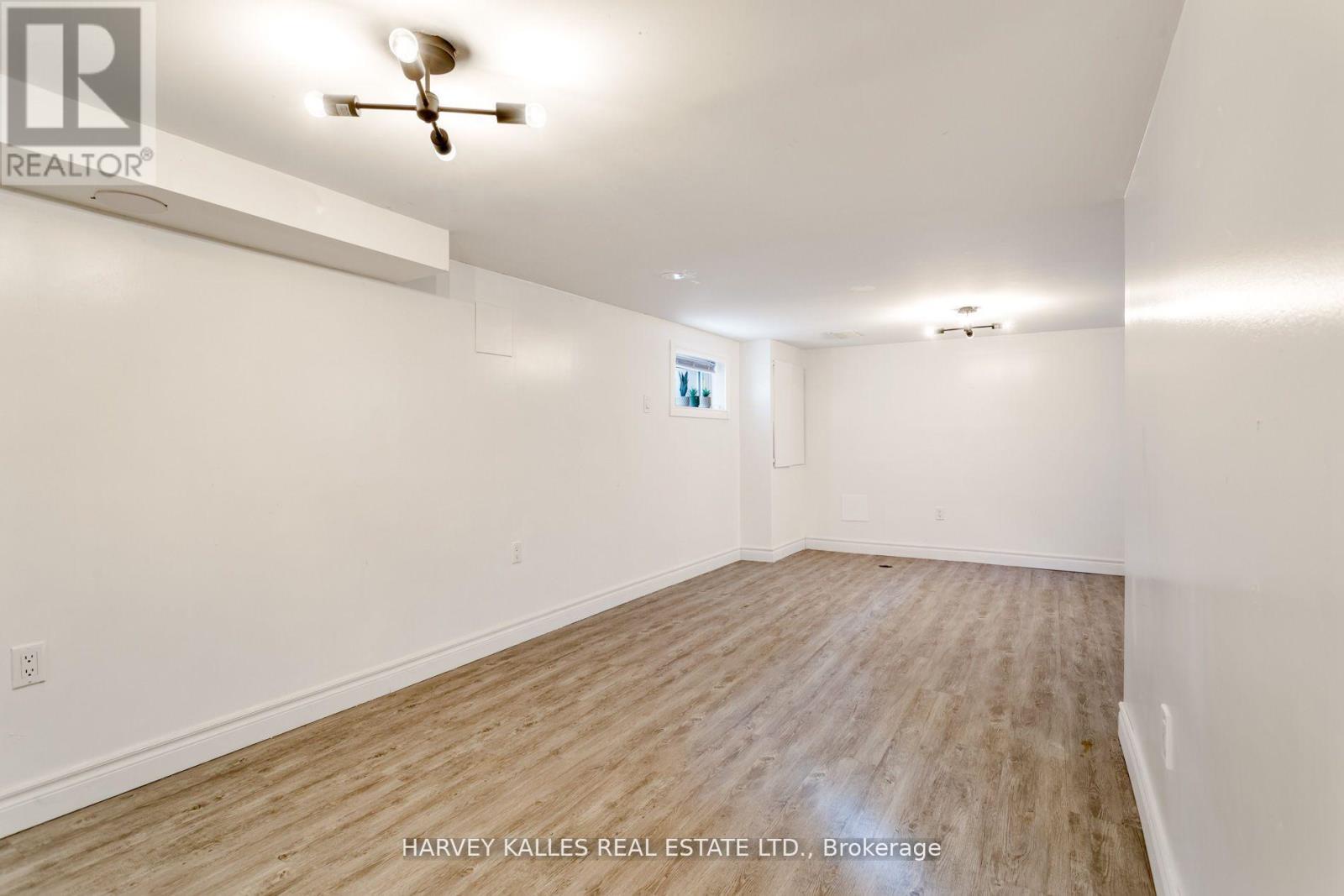 139 King Edward Avenue, Toronto (woodbine-lumsden), Ontario