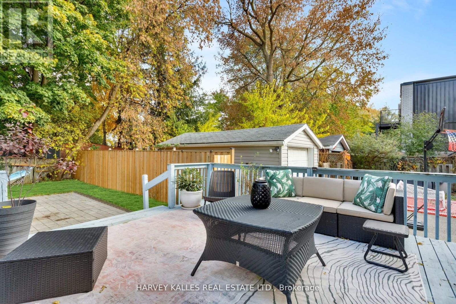 139 King Edward Avenue, Toronto (woodbine-lumsden), Ontario