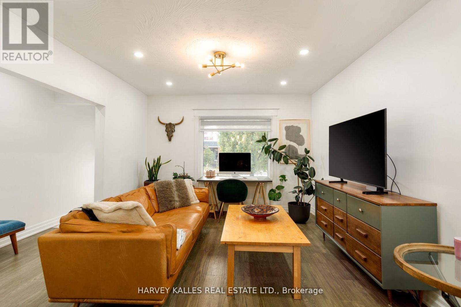 139 King Edward Avenue, Toronto (woodbine-lumsden), Ontario