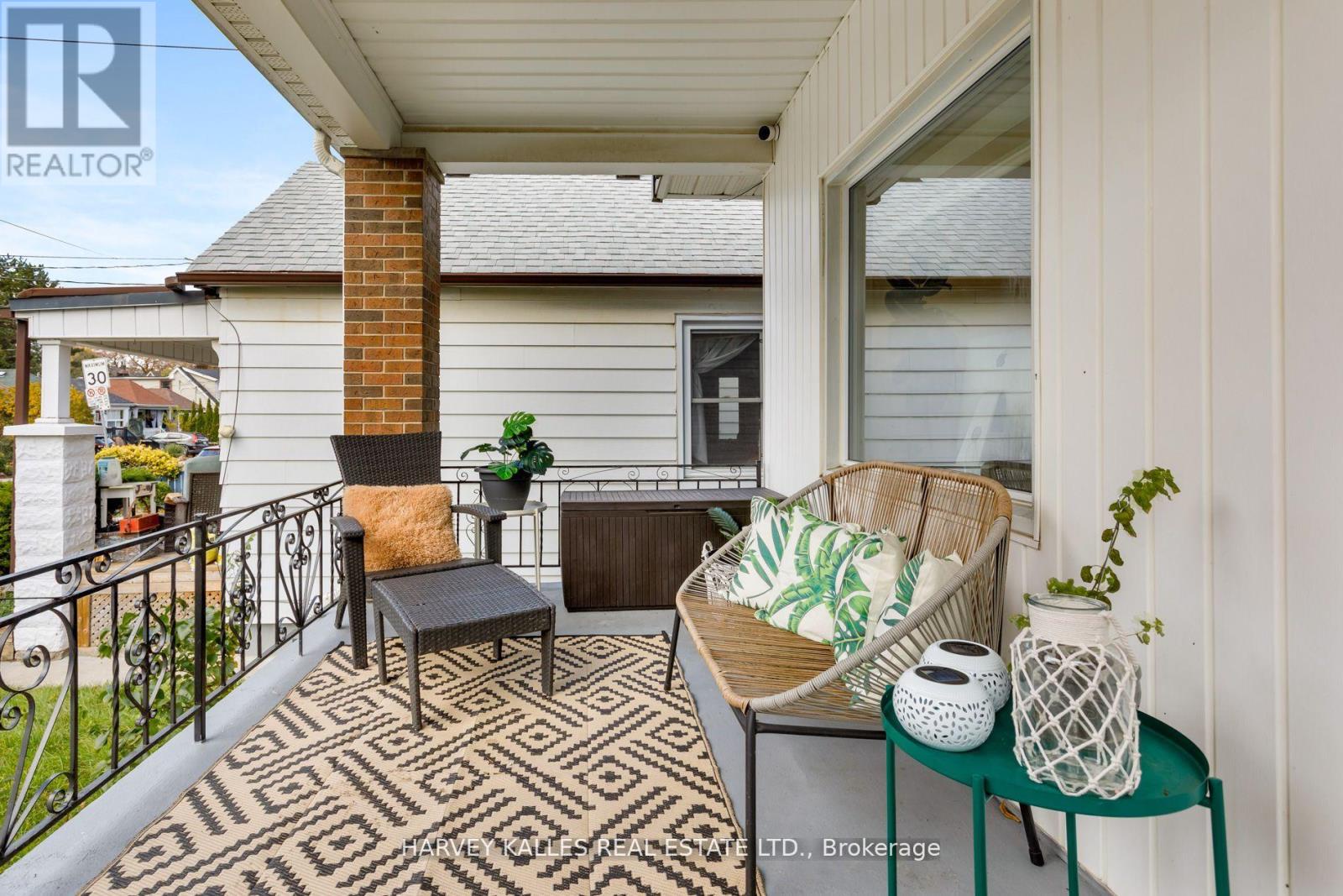 139 King Edward Avenue, Toronto (woodbine-lumsden), Ontario