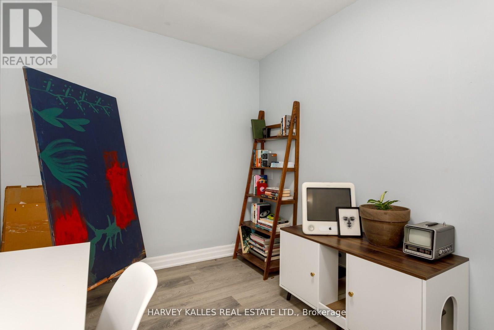 139 King Edward Avenue, Toronto (woodbine-lumsden), Ontario