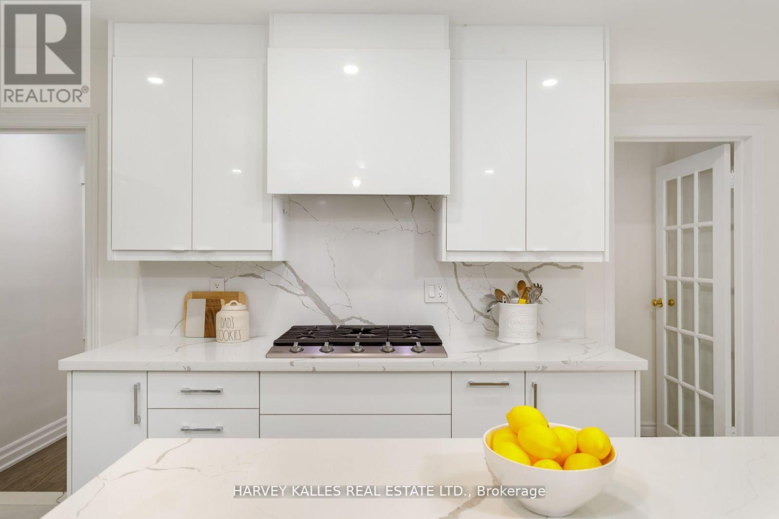 139 King Edward Avenue, Toronto (woodbine-lumsden), Ontario