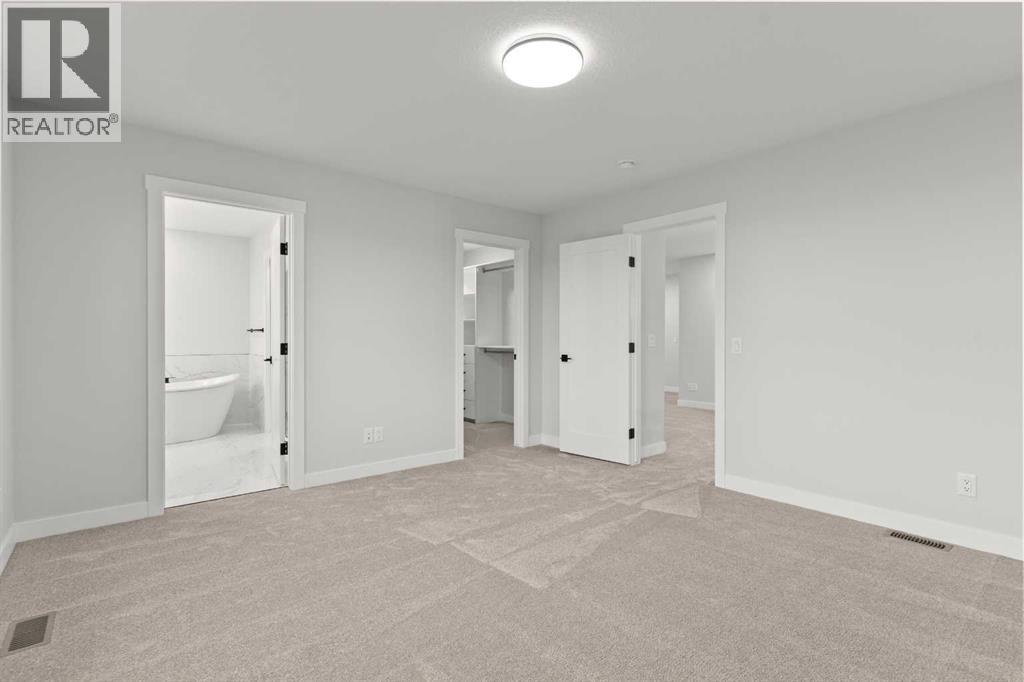 467 Kinniburgh Loop, Chestermere, Alberta