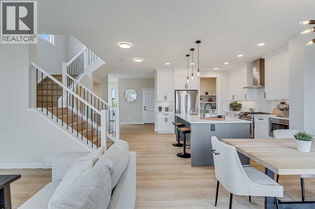 467 Kinniburgh Loop, Chestermere, Alberta