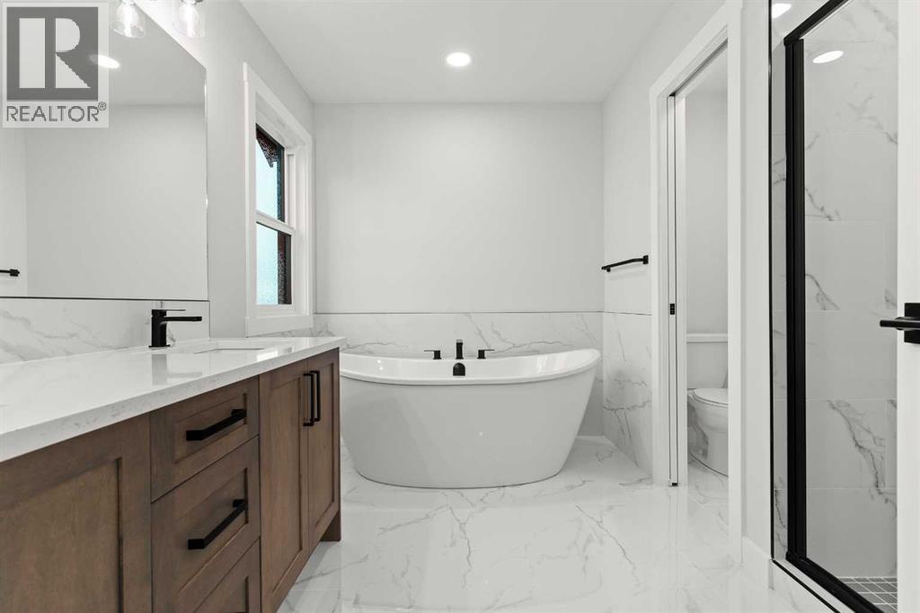 467 Kinniburgh Loop, Chestermere, Alberta