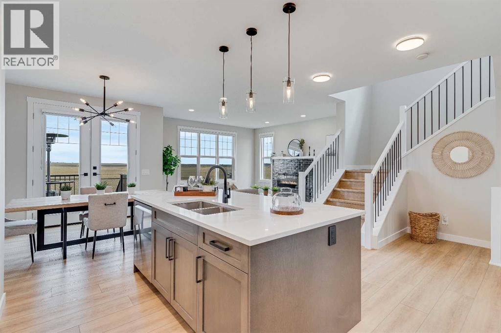 467 Kinniburgh Loop, Chestermere, Alberta