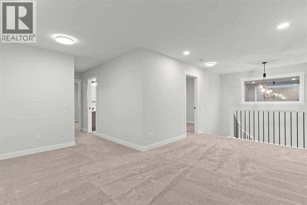 467 Kinniburgh Loop, Chestermere, Alberta