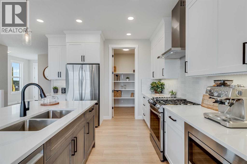 467 Kinniburgh Loop, Chestermere, Alberta