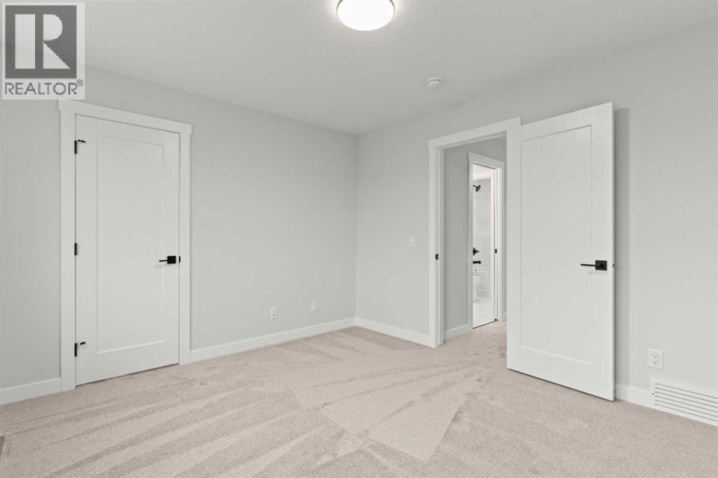 467 Kinniburgh Loop, Chestermere, Alberta