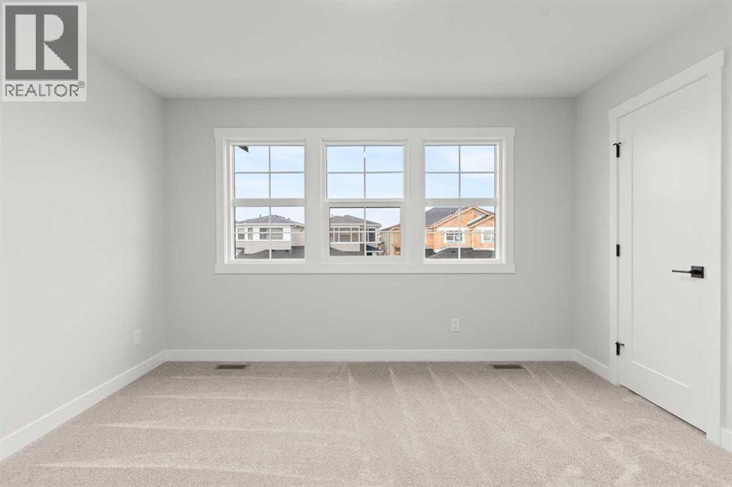 467 Kinniburgh Loop, Chestermere, Alberta