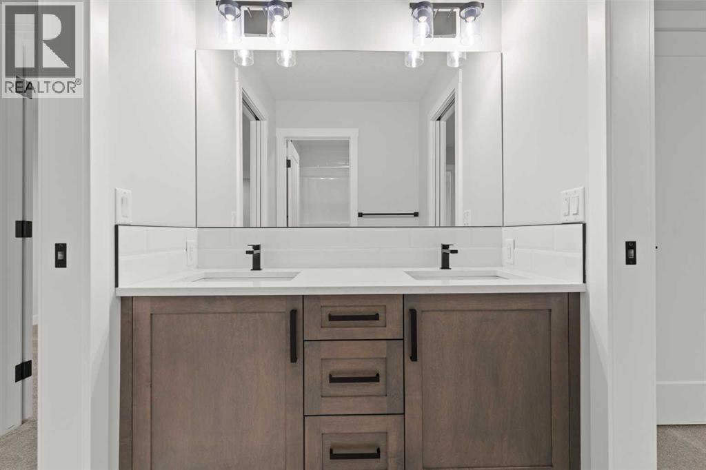 467 Kinniburgh Loop, Chestermere, Alberta