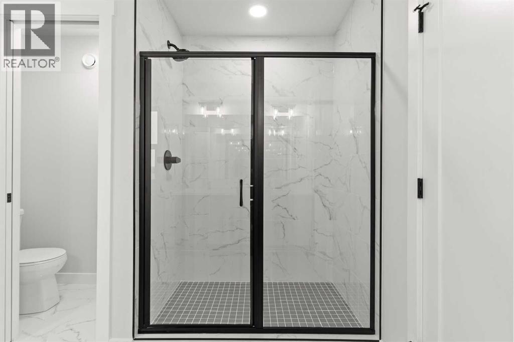 467 Kinniburgh Loop, Chestermere, Alberta