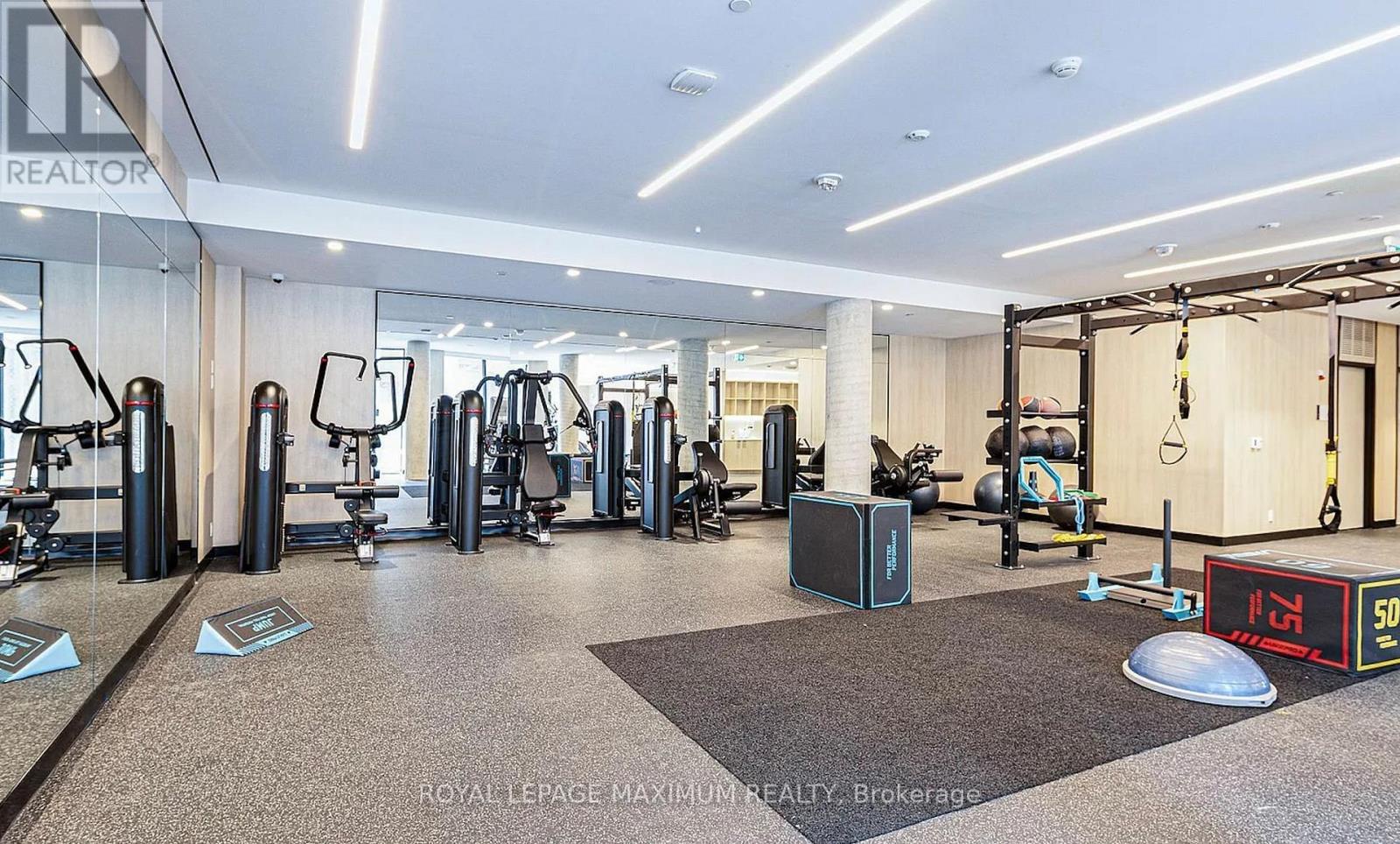 201 - 2020 Bathurst Street, Toronto (humewood-cedarvale), Ontario