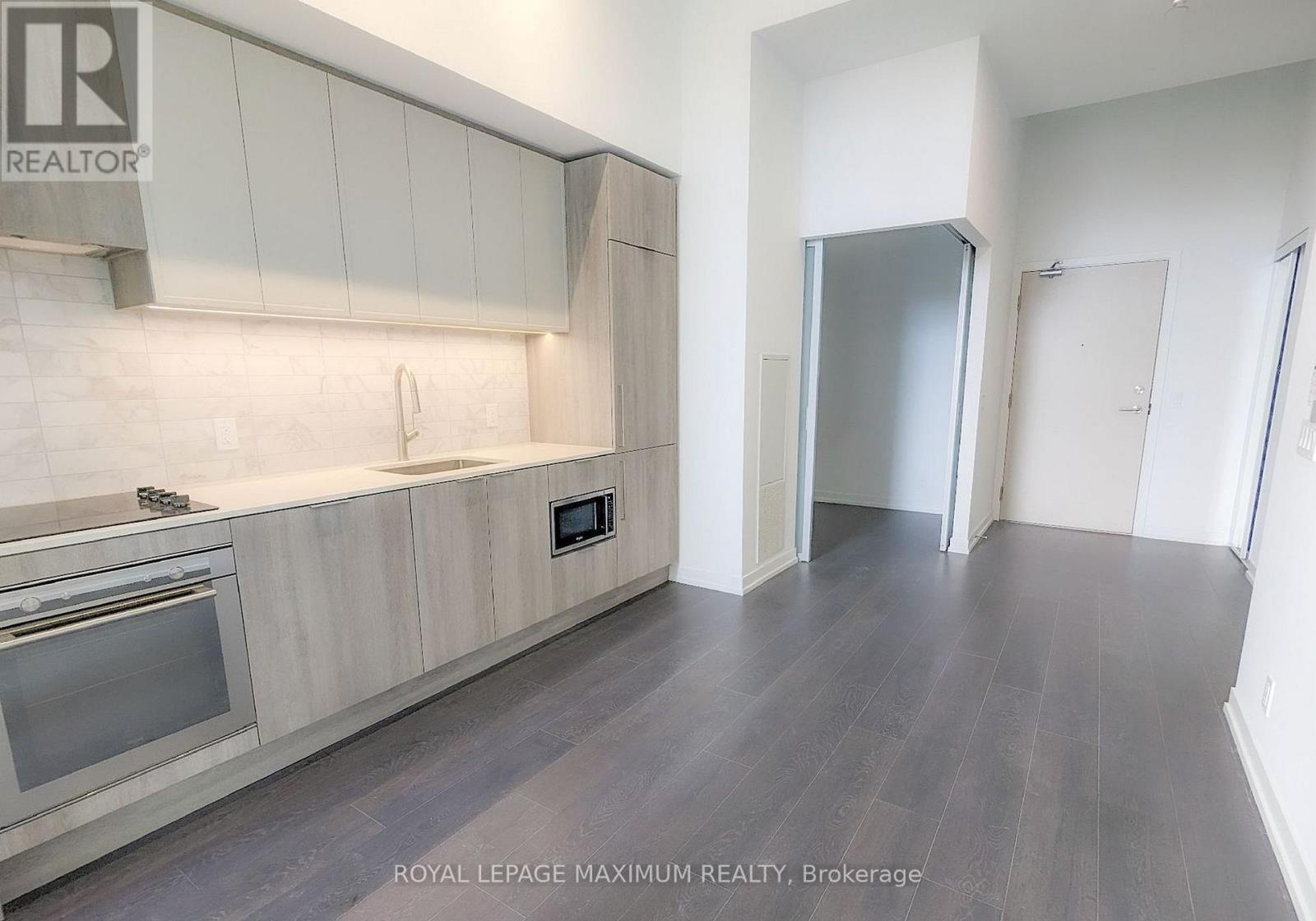 201 - 2020 Bathurst Street, Toronto (humewood-cedarvale), Ontario