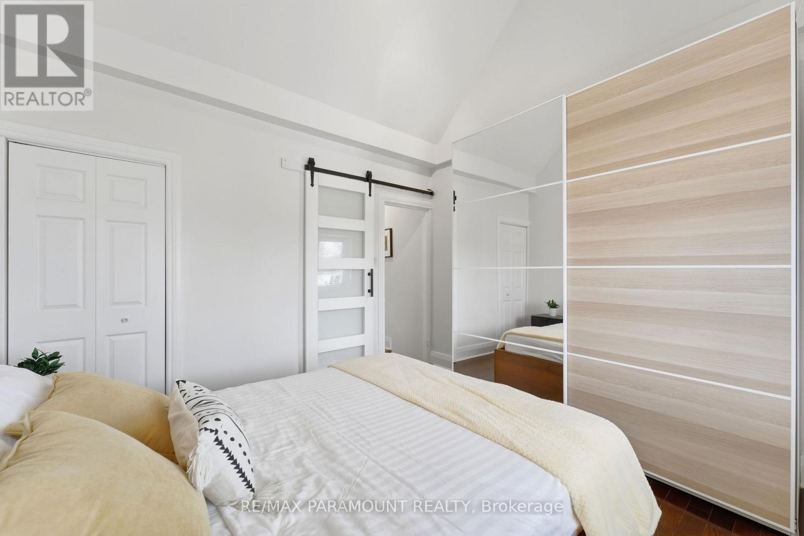 670 Rhodes Avenue, Toronto (greenwood-coxwell), Ontario