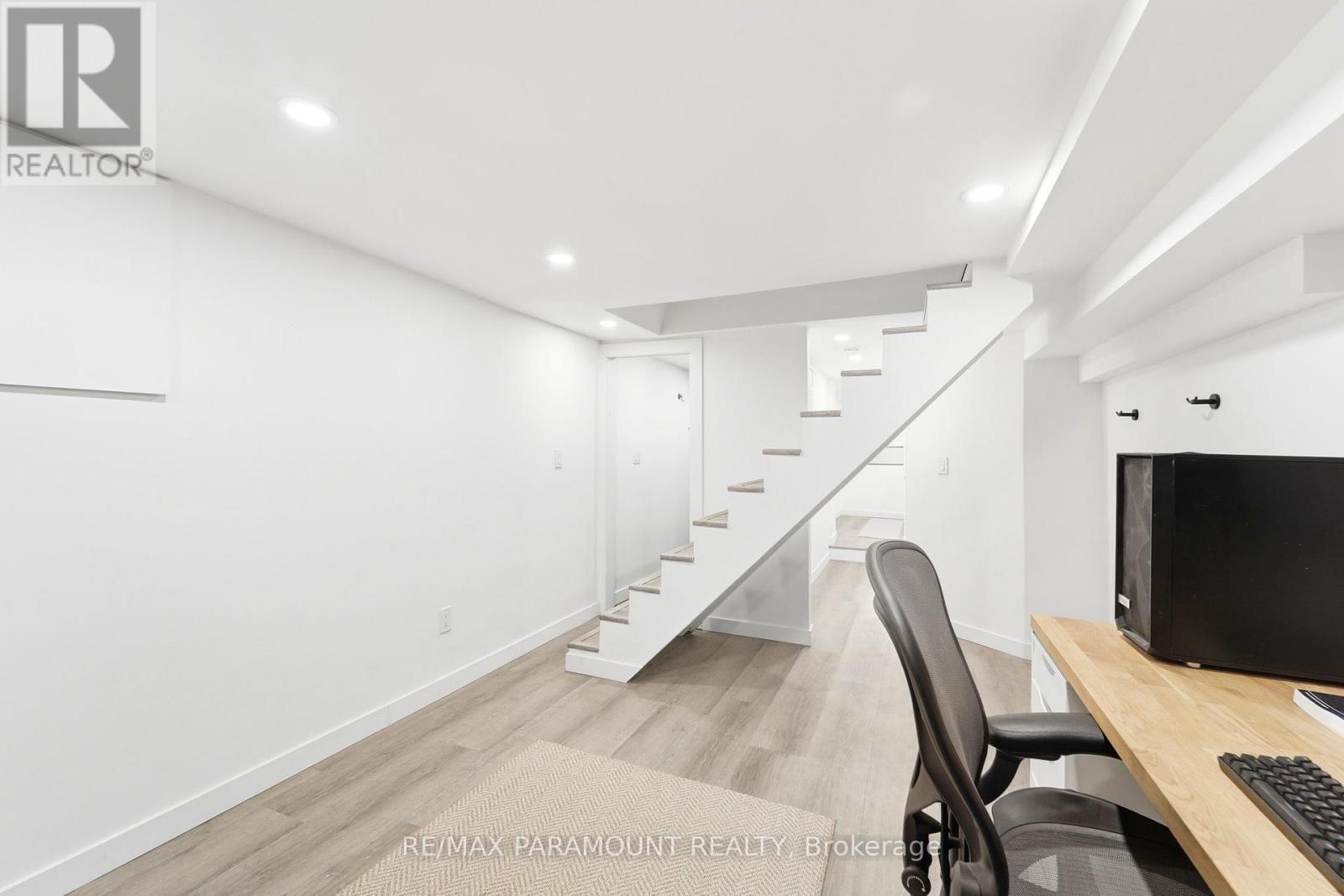 670 Rhodes Avenue, Toronto (greenwood-coxwell), Ontario