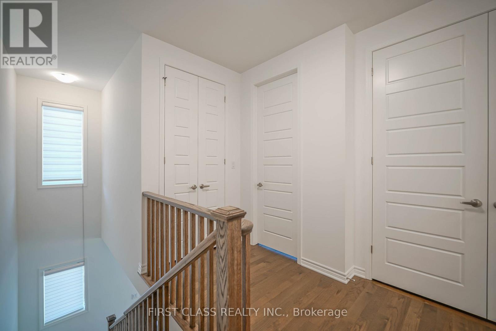 1913 Narcissus Gardens, Pickering, Ontario